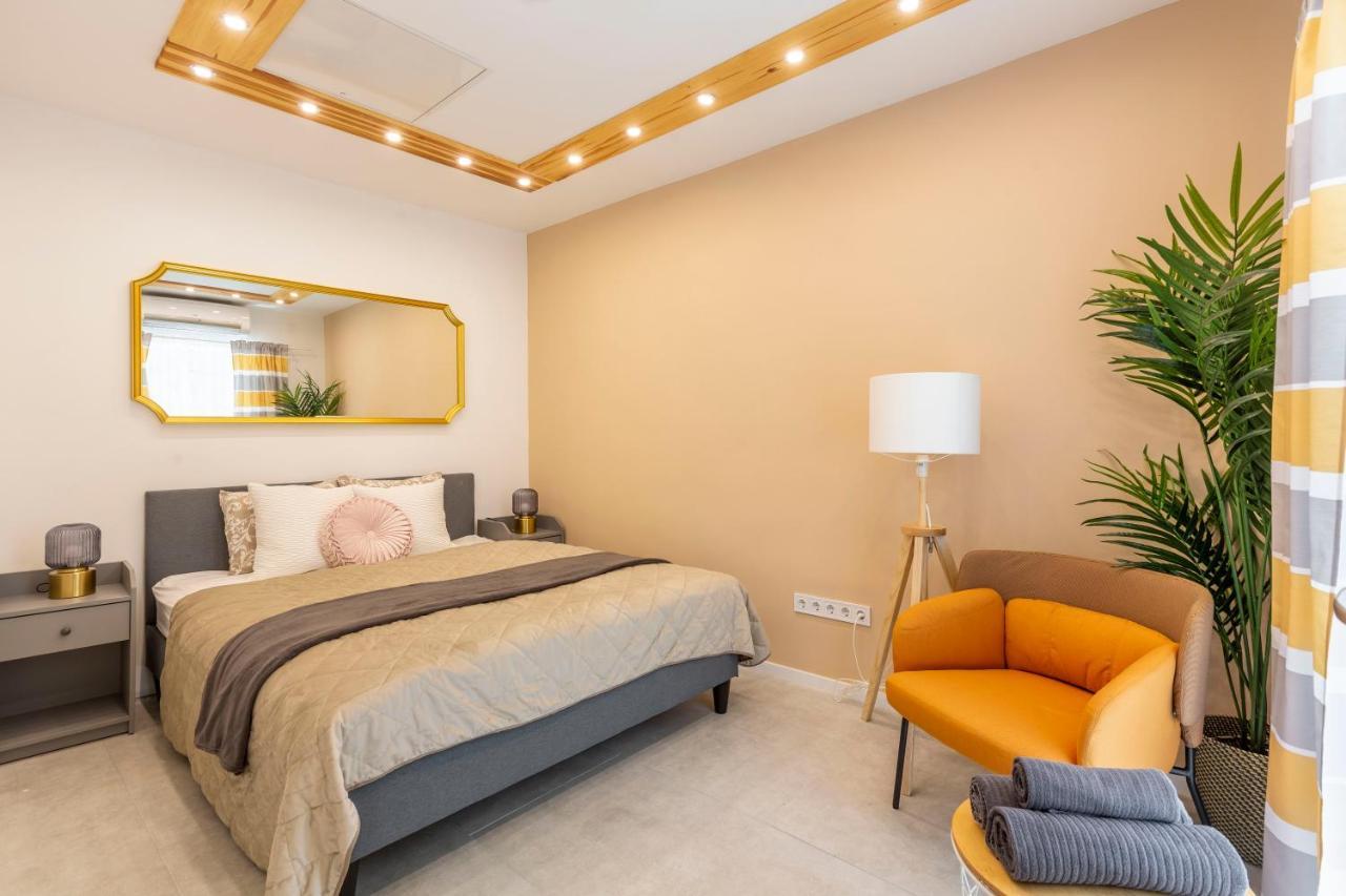 Unique Central 3 Floor Home With 4Bdrm, 3Bthrm Budapest Bagian luar foto
